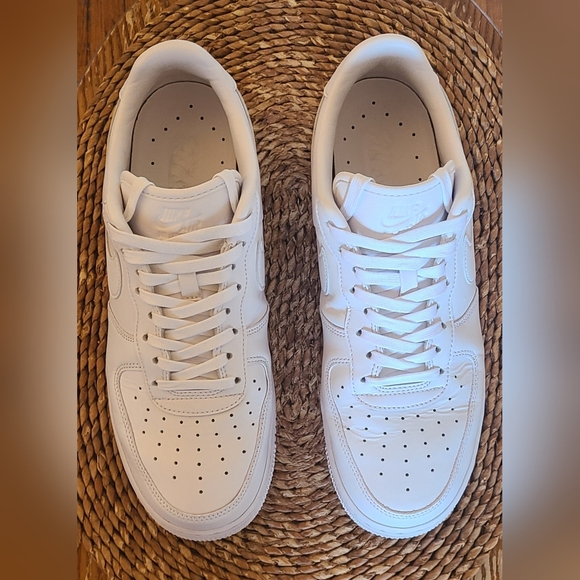 Air Force 1 '07 Fresh White - Picture 5 of 6